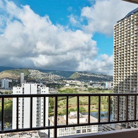 Private One Bedroom Condo, With Corporate Rental Car Savings Code Included, Free Onsite Parking Honolulu Extérieur photo